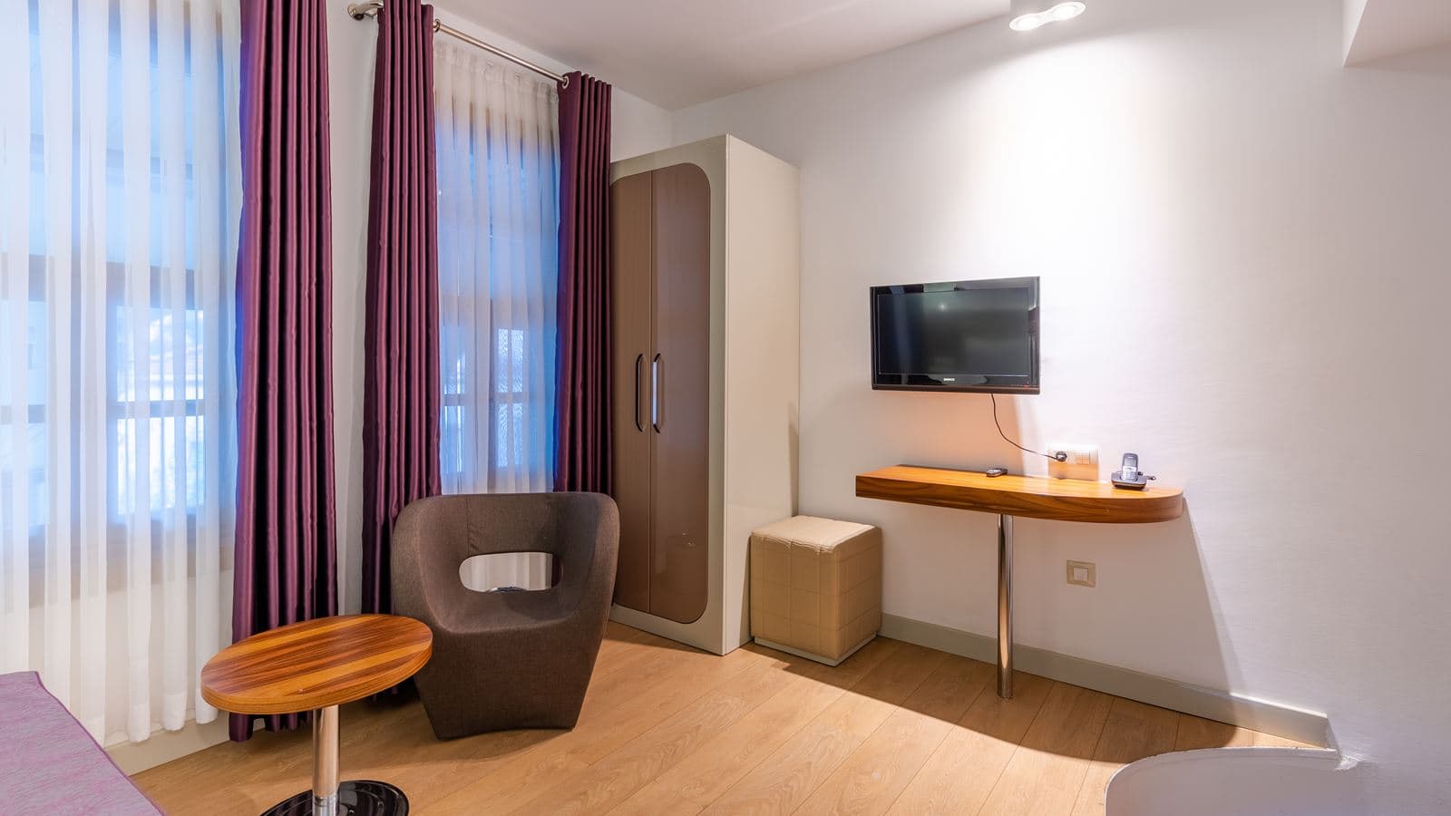 rooms-family-room