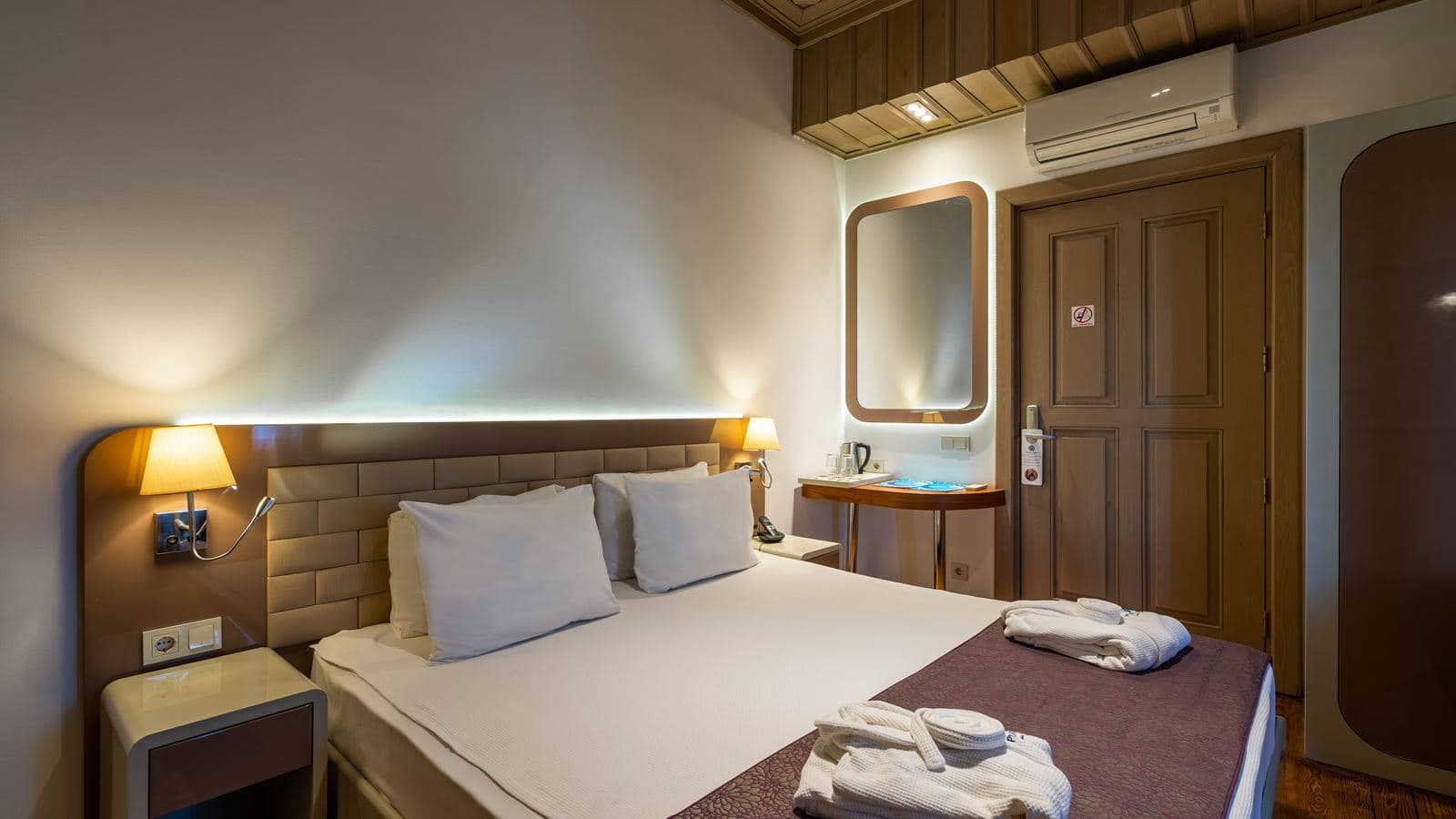 rooms-family-room