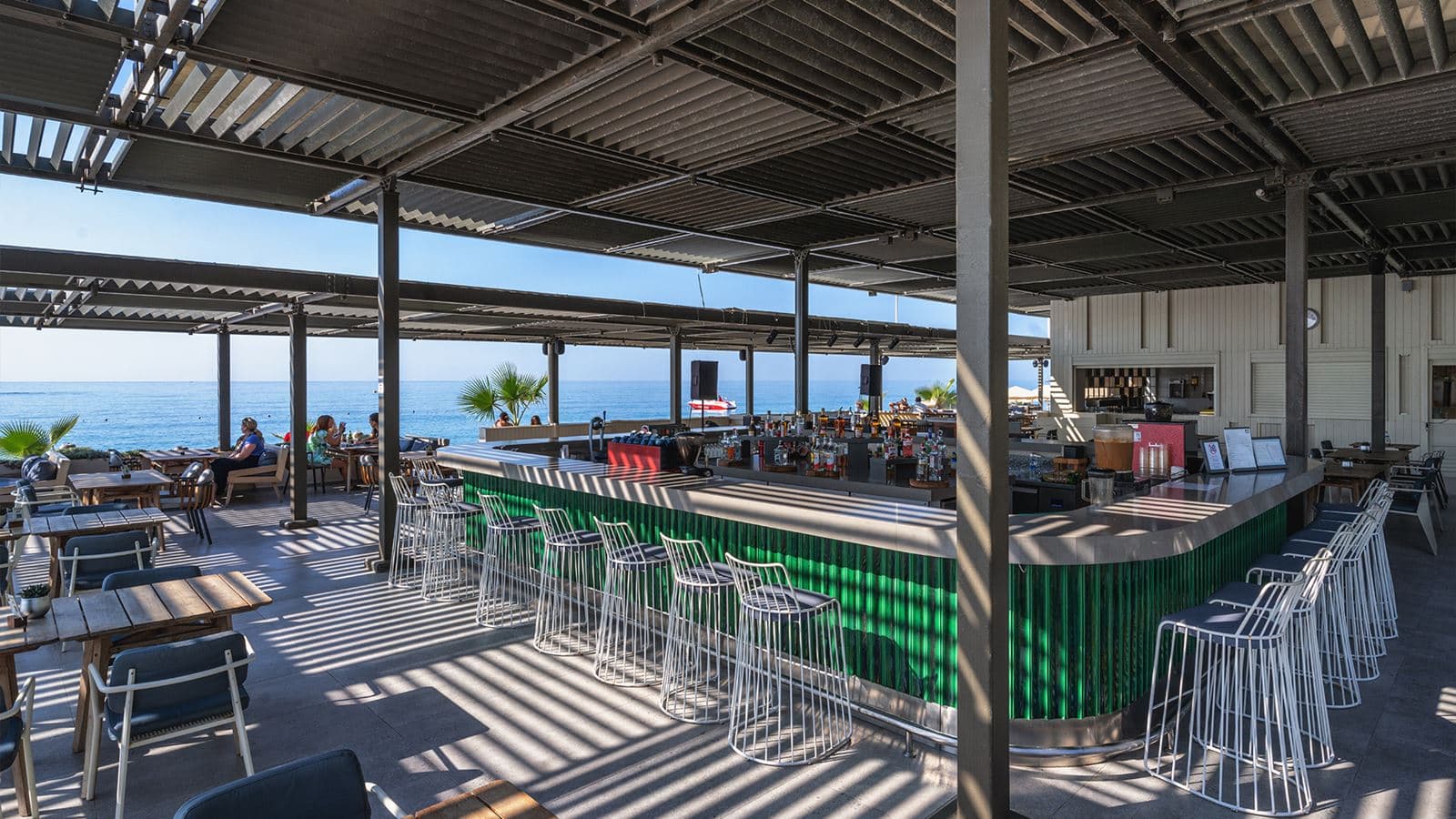 bars-beach-club-bar