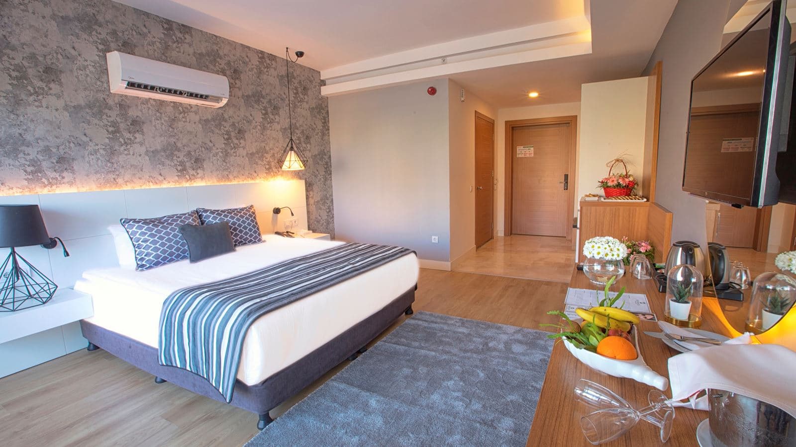 rooms-standard-room