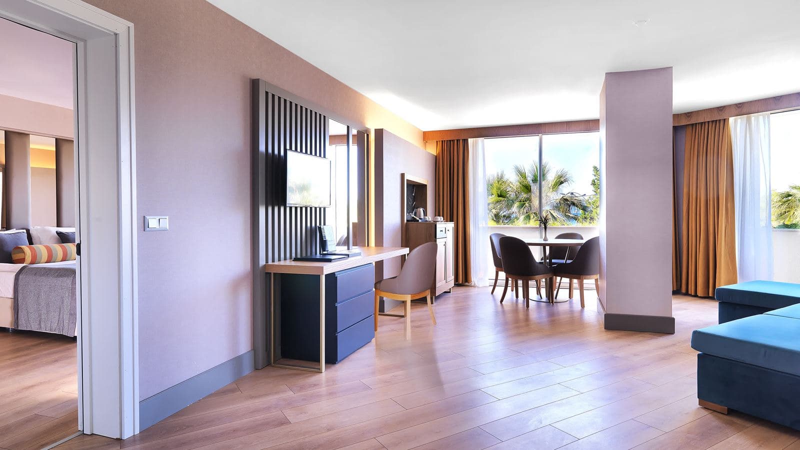 rooms-deluxe-suite