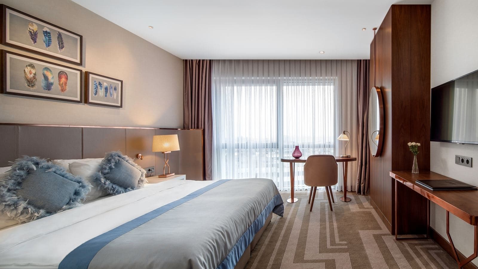 rooms-superior-room