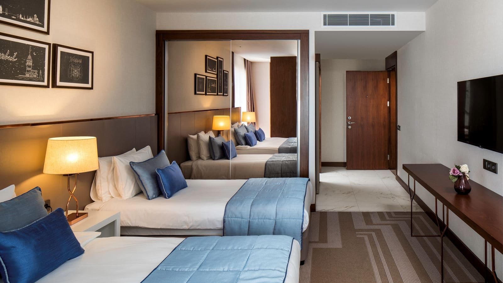 rooms-connection-room