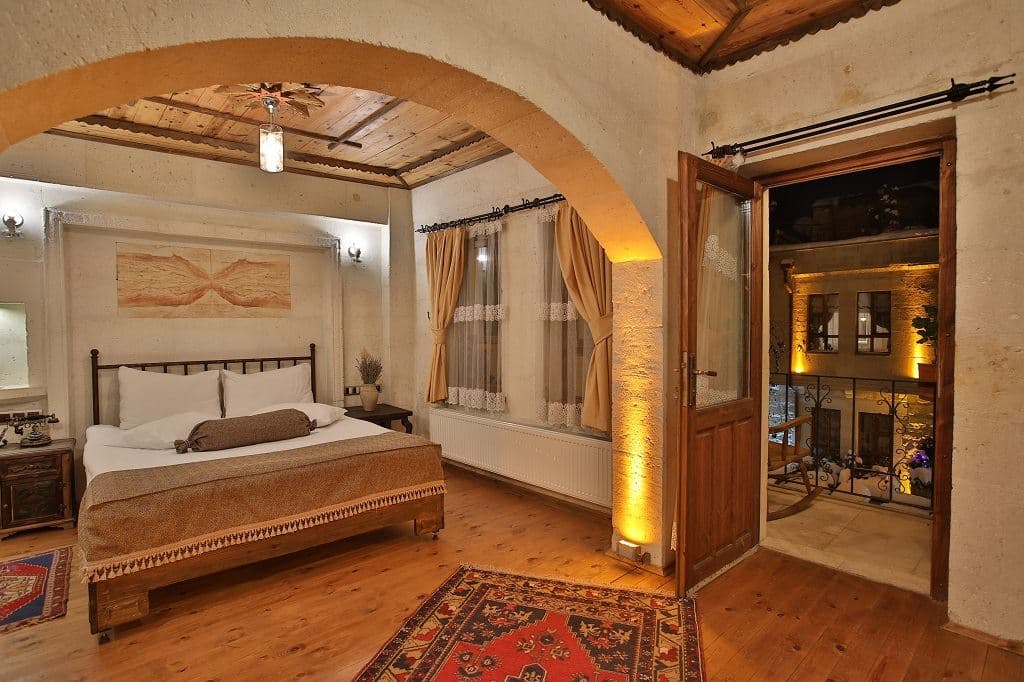 rooms-sinasos-deluxe-room