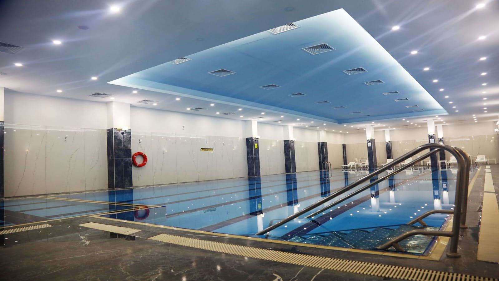 pools-indoor-pool