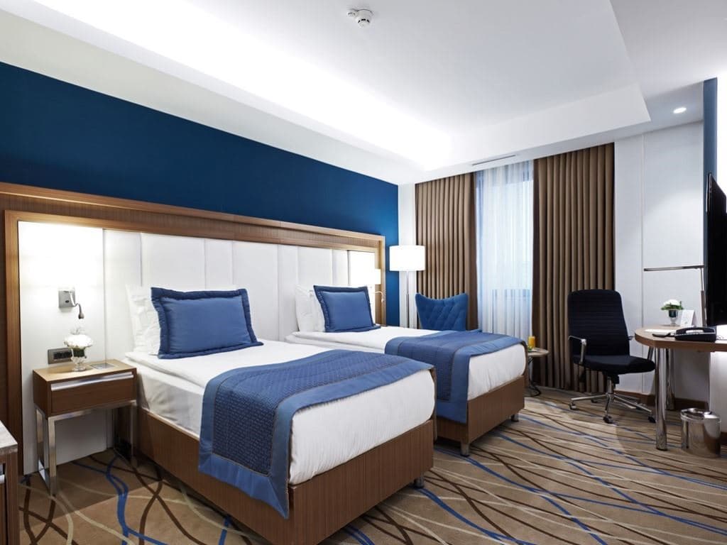 rooms-superior-room
