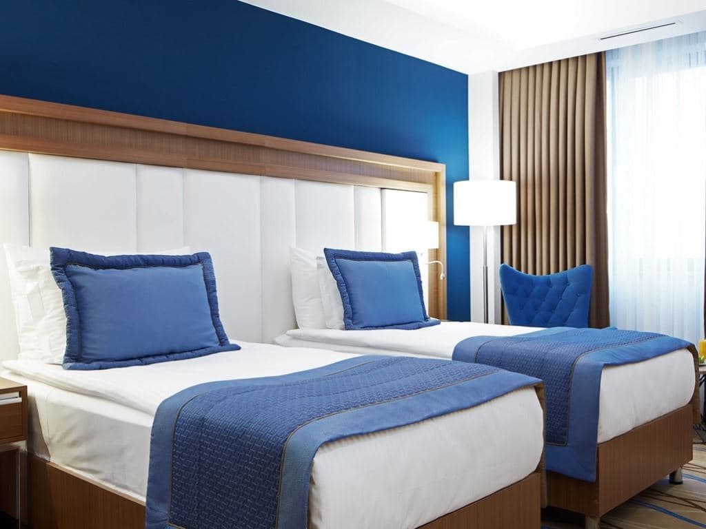 rooms-superior-room