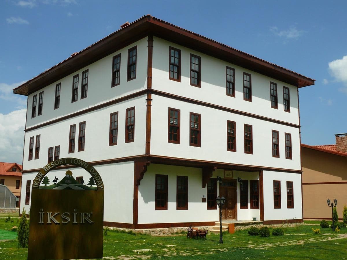 general-main-building