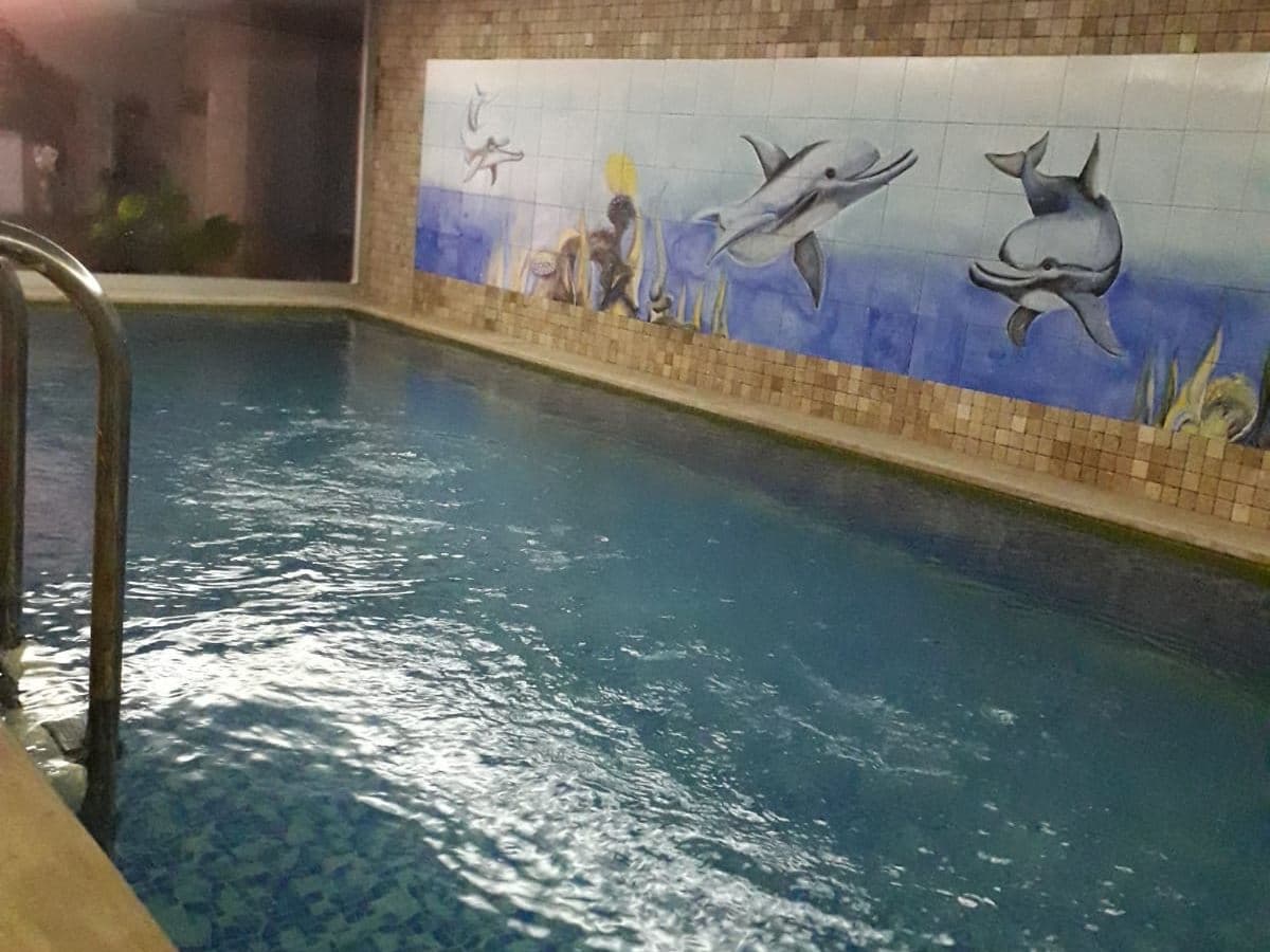 pools-indoor-pool