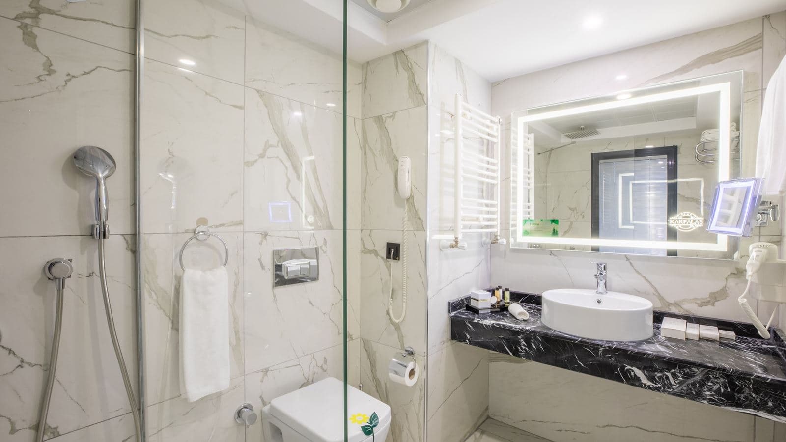 rooms-standard-room