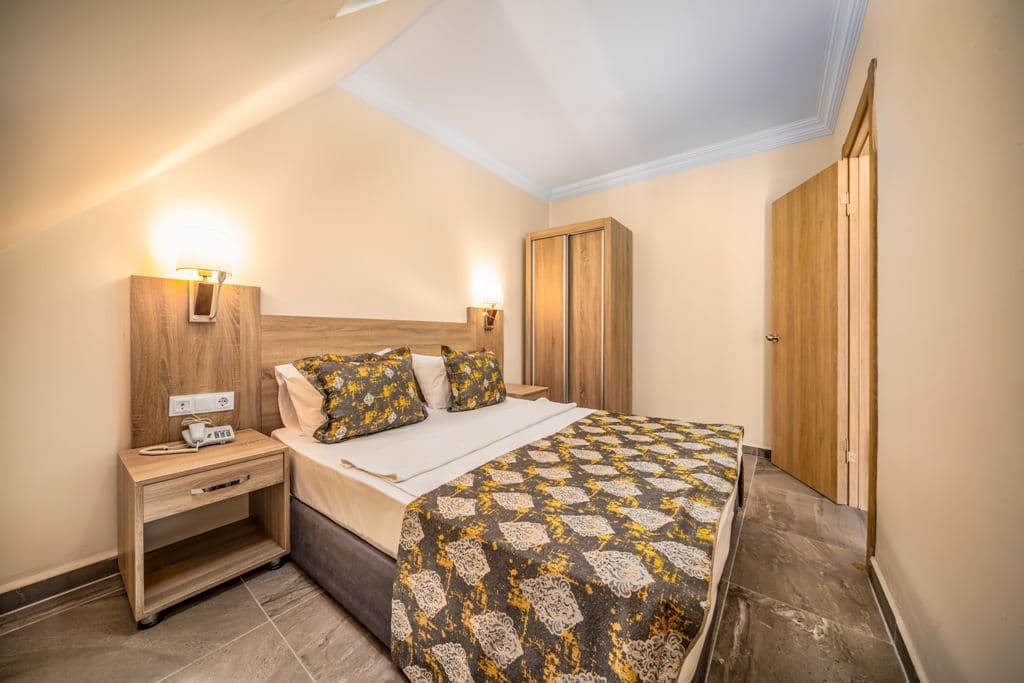rooms-standard-room