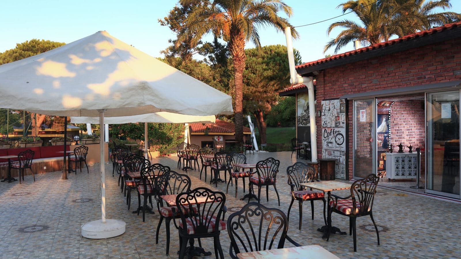 bars-coffee-house