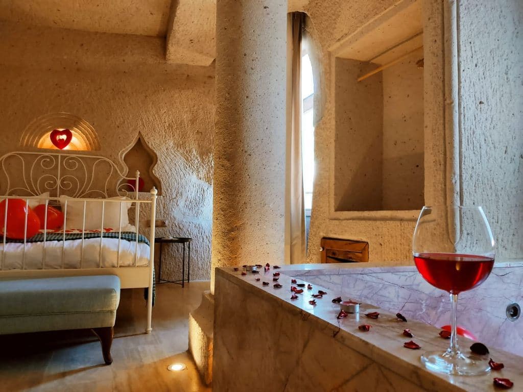 rooms-deluxe-room