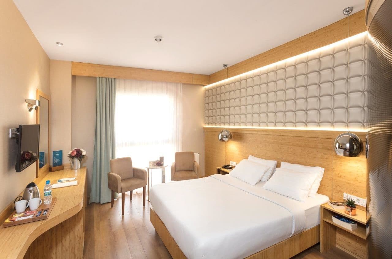 rooms-deluxe-room