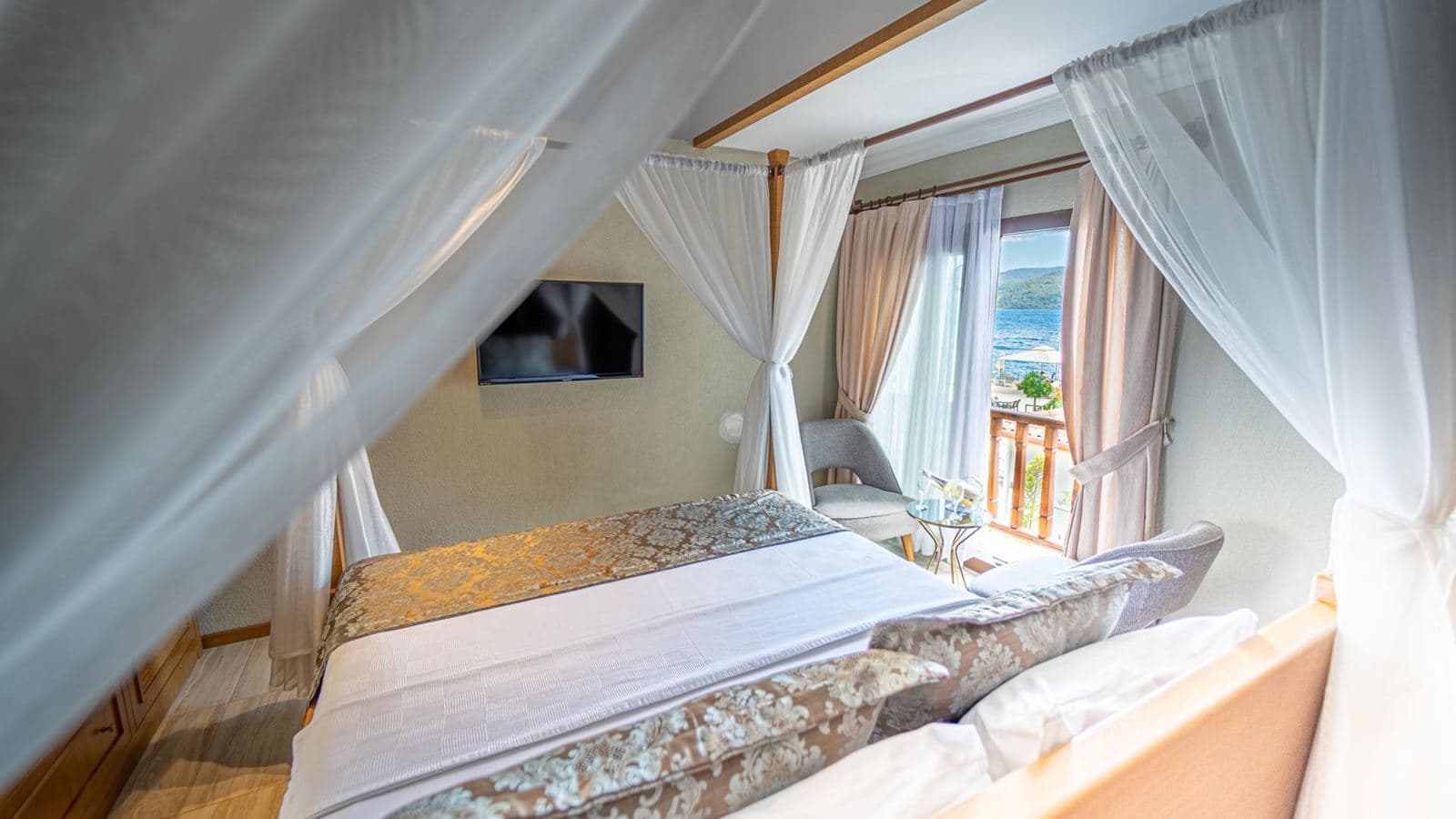 rooms-junior-suite