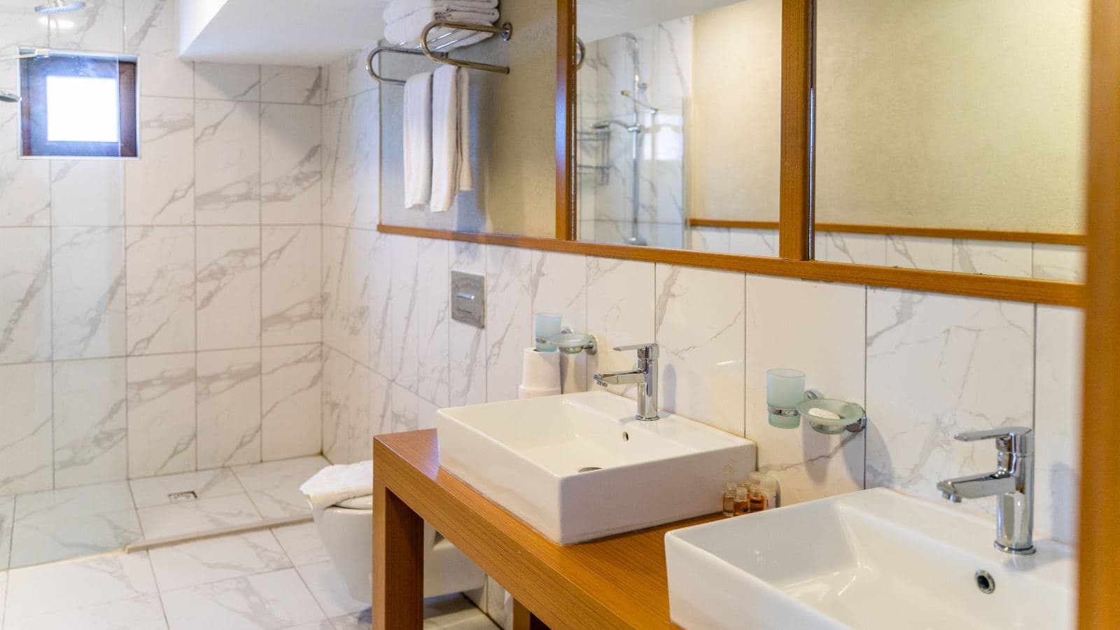 rooms-king-suite