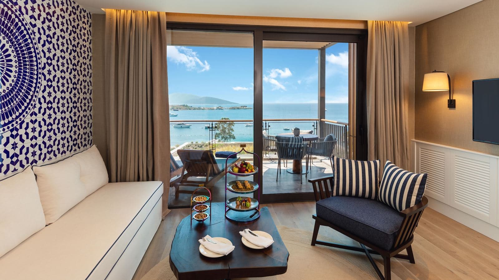 rooms-superior-room
