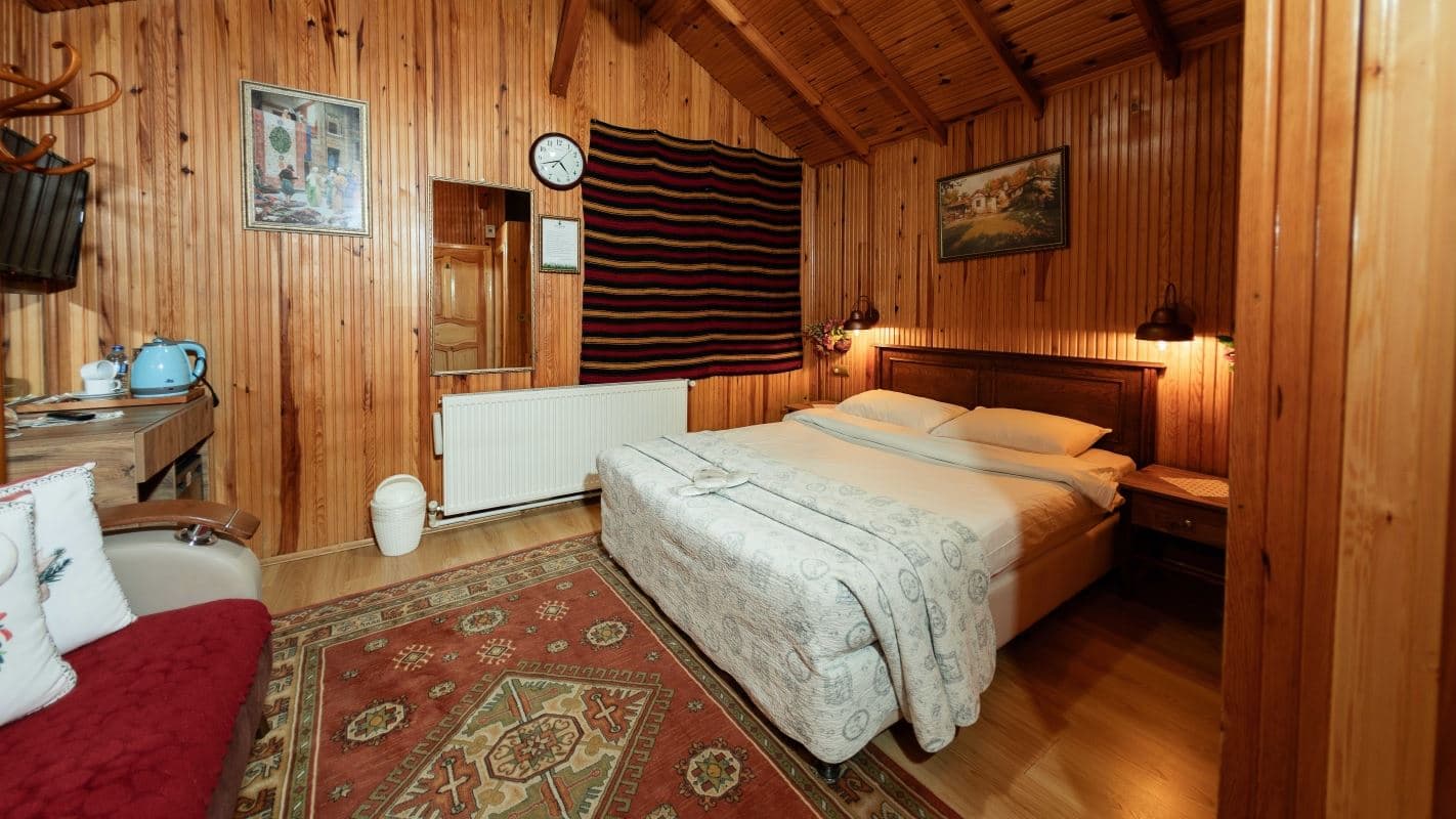 rooms-bungalow-room