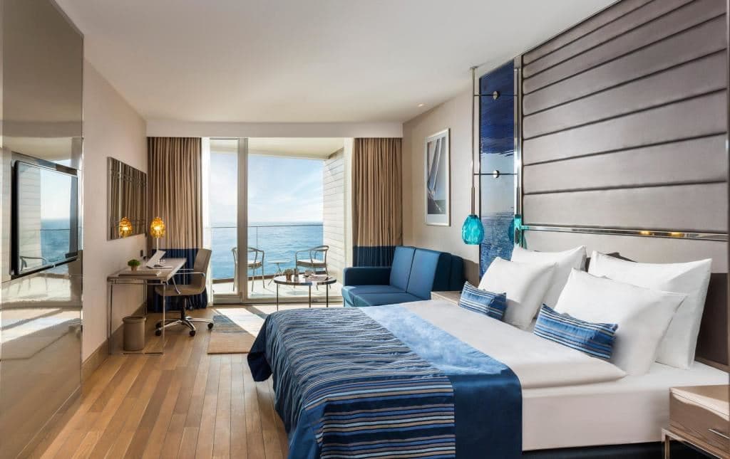 rooms-studio-suite-panaromic-seaview