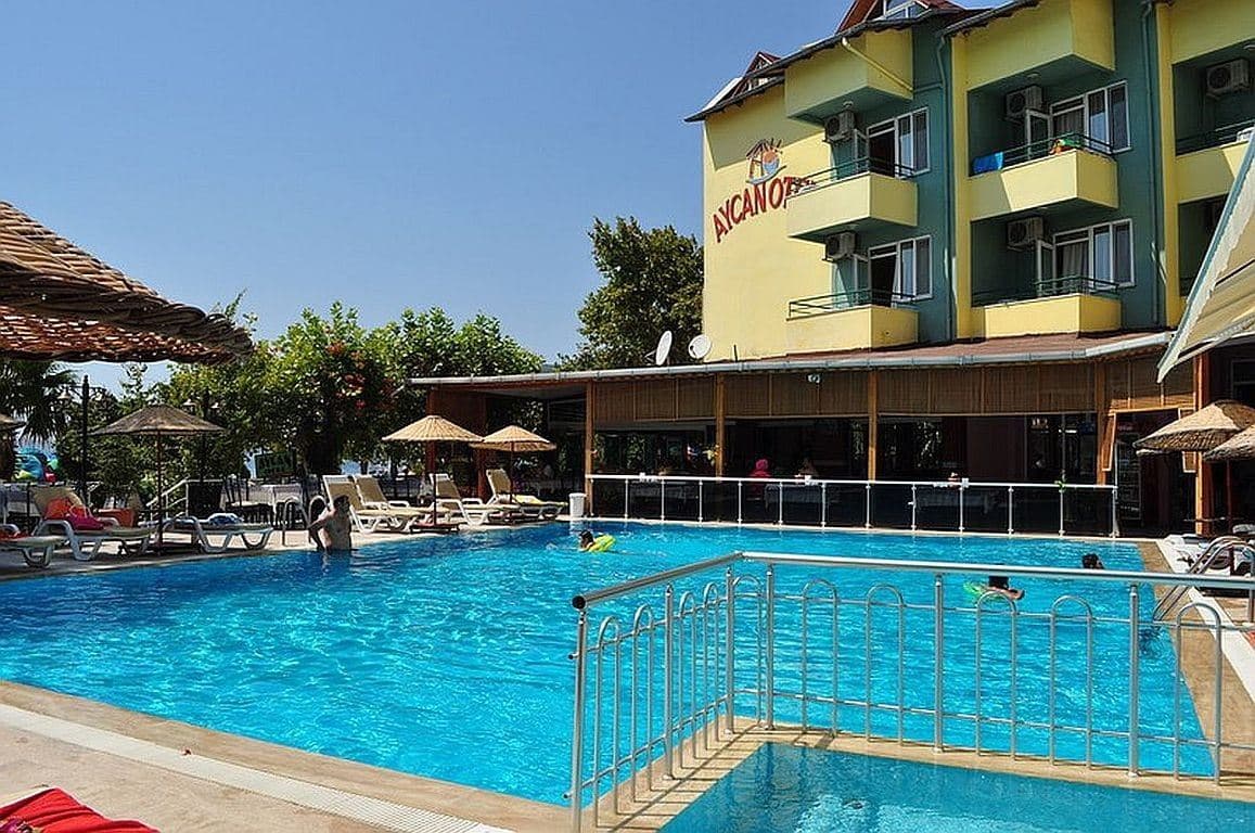 pools-outdoor-pool