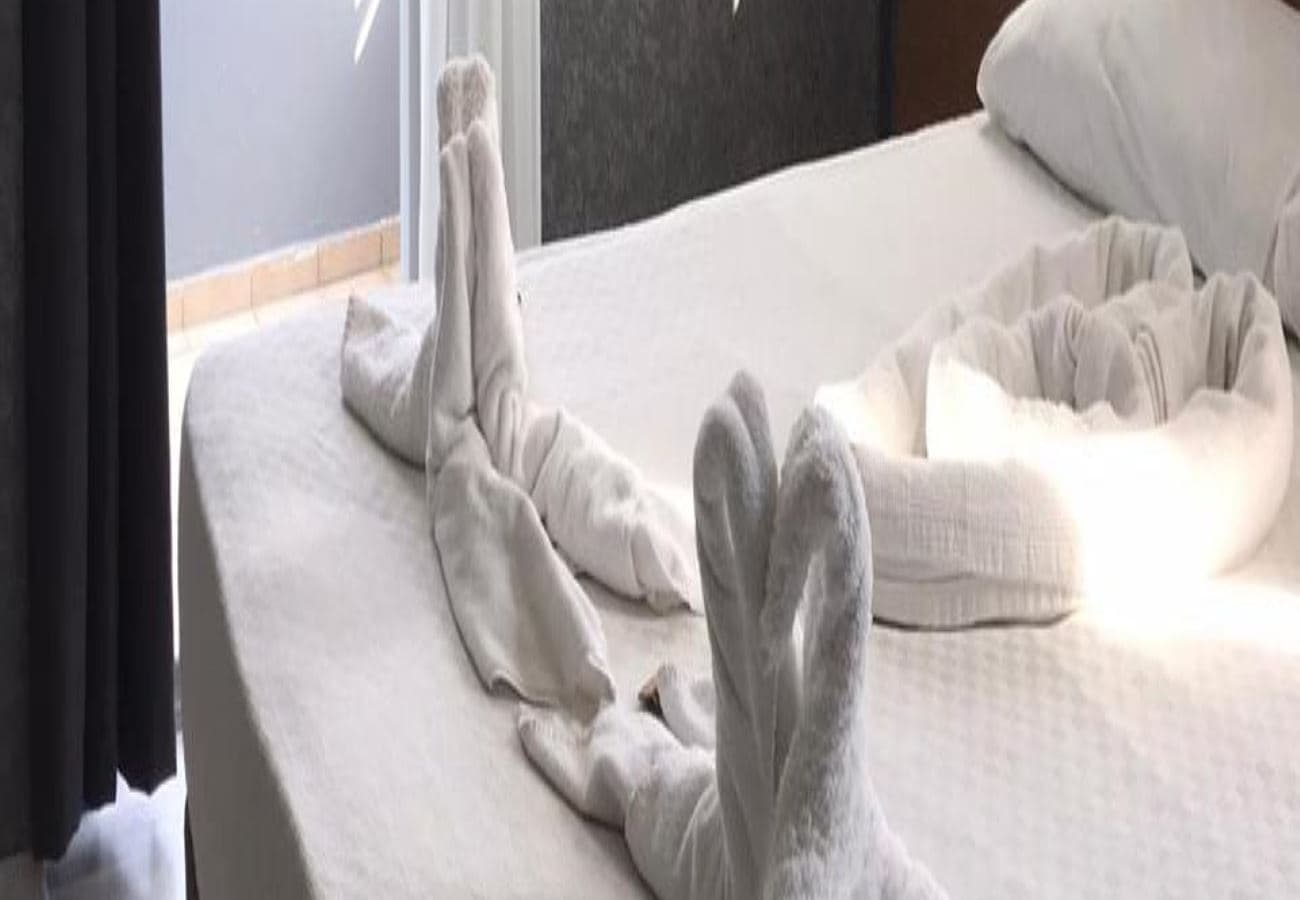 rooms-economy-room