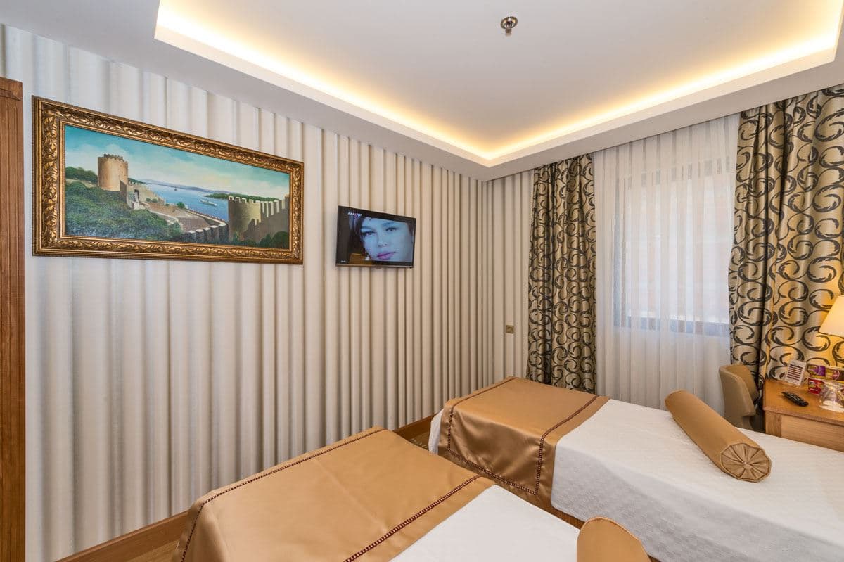 rooms-family-room-economy