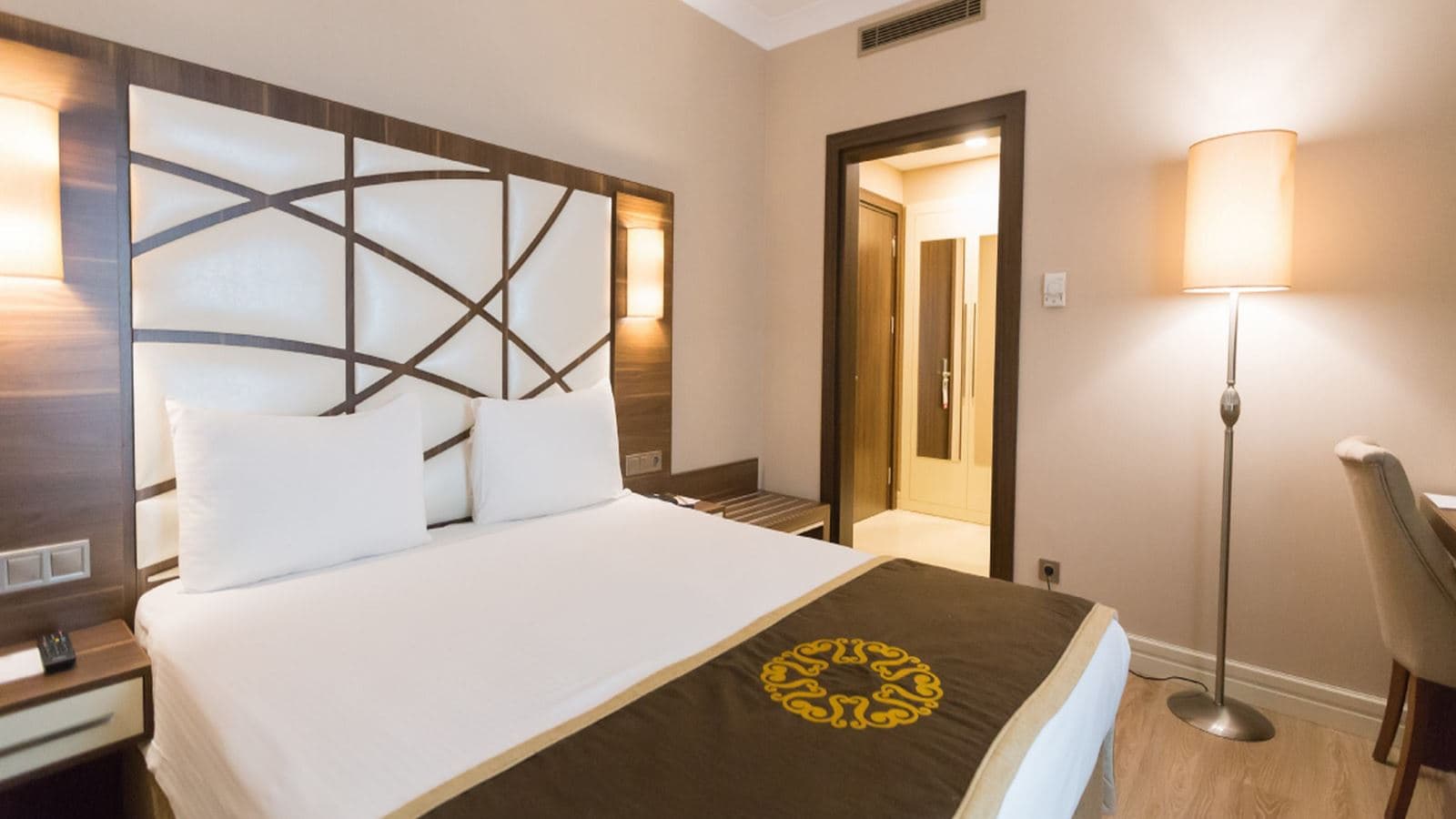rooms-room-standard
