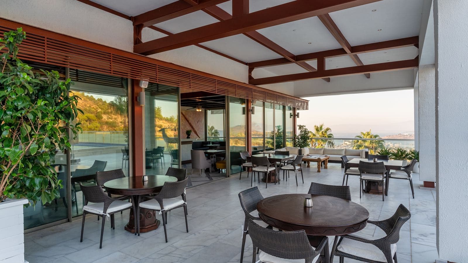 bars-lobby-bar