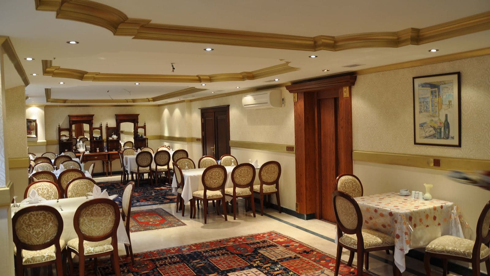 restaurants-restaurants