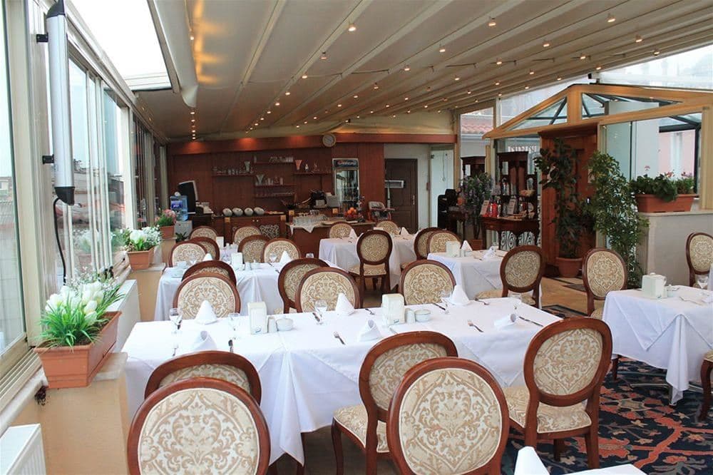 restaurants-restaurants