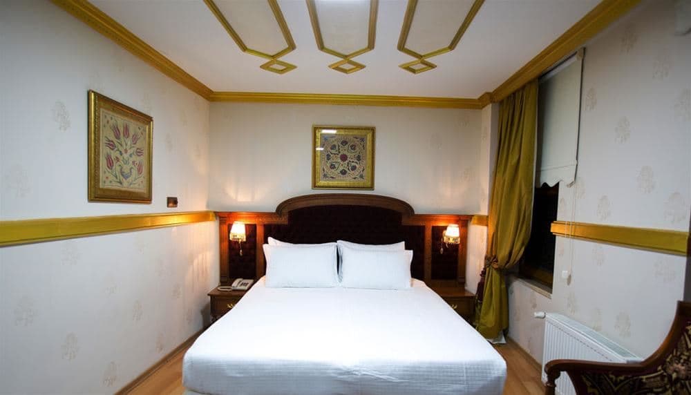 rooms-room-economy