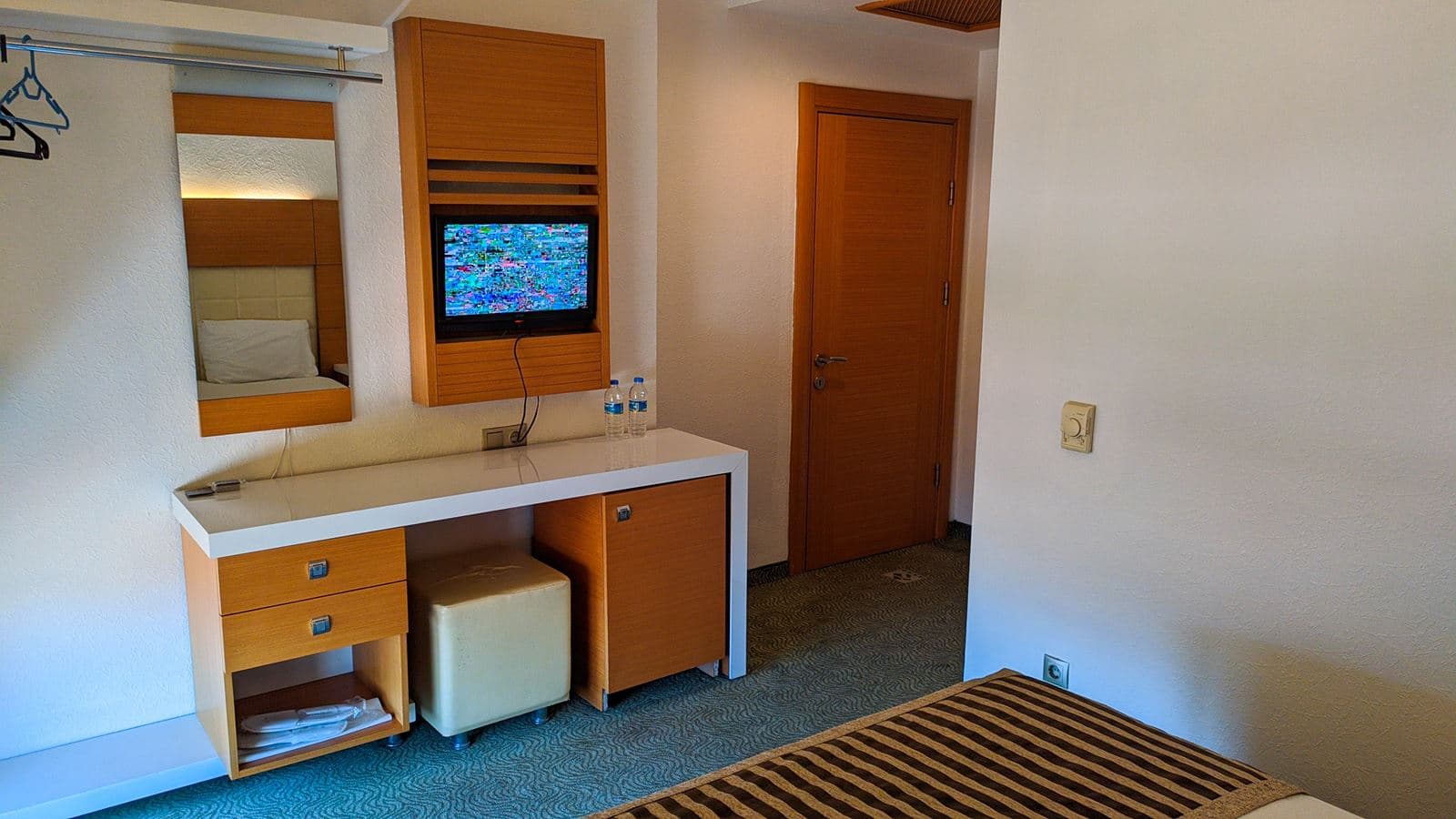 rooms-standard-room