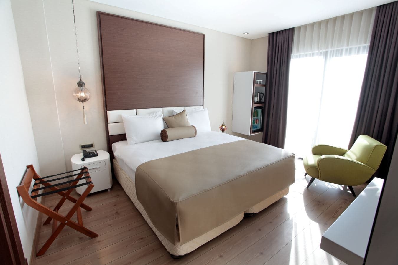 rooms-family-room-standard