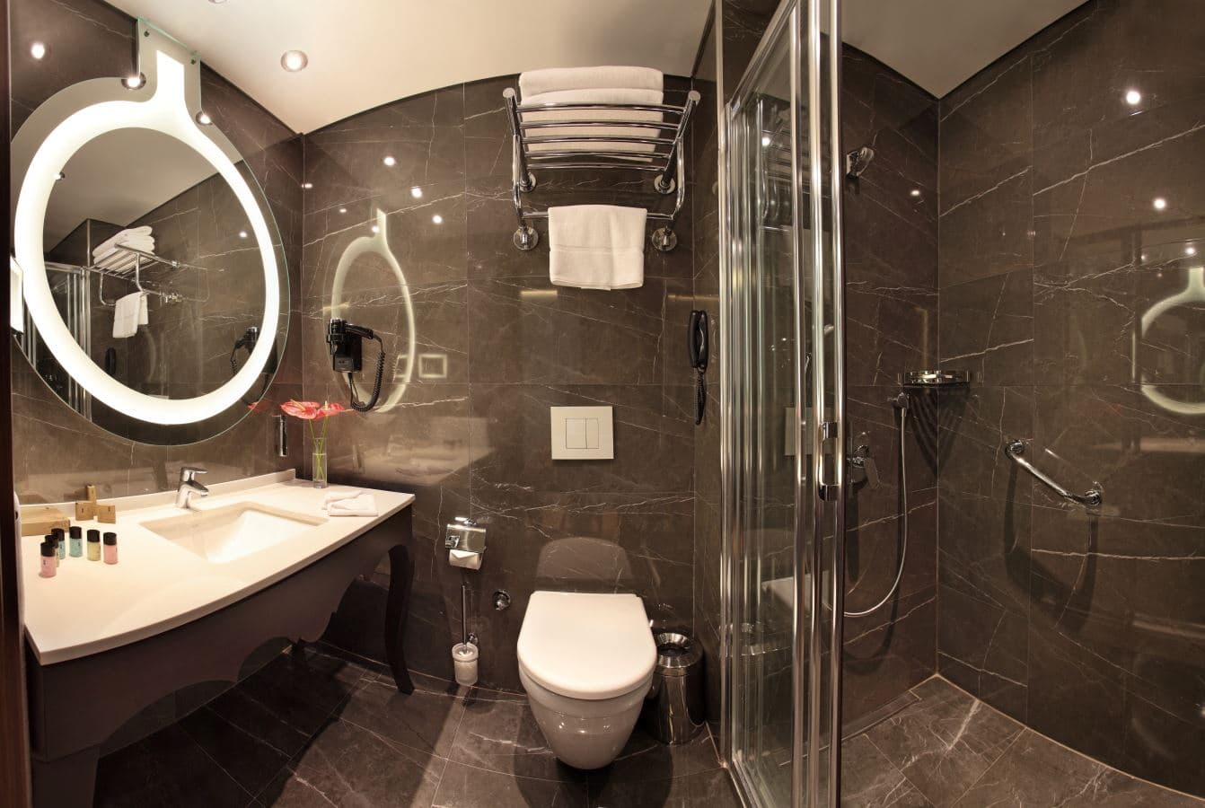 rooms-family-room-standard
