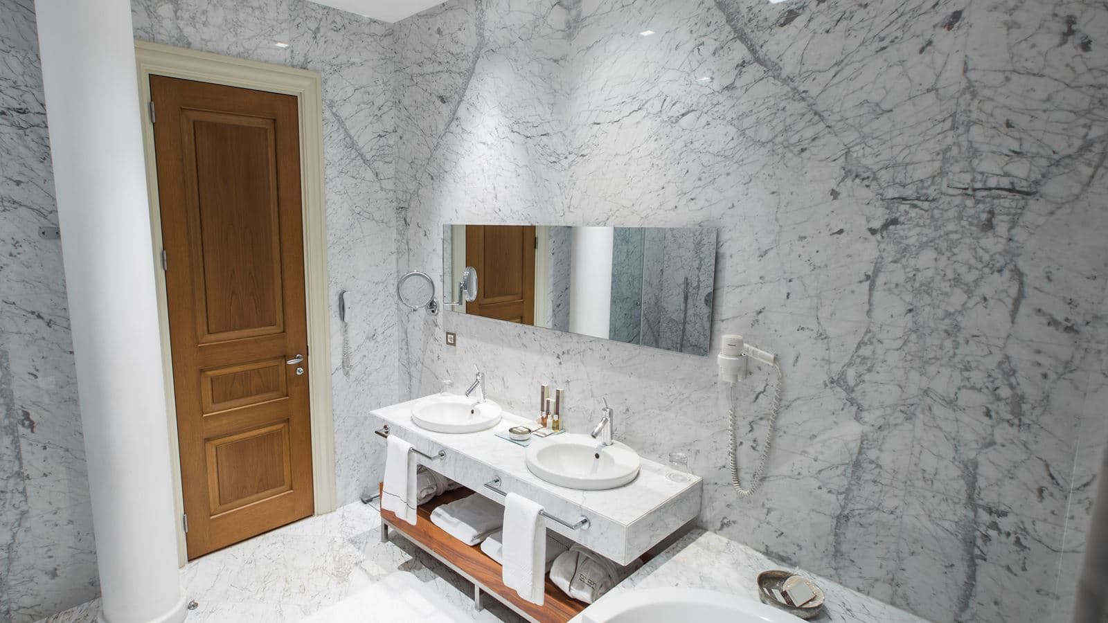 rooms-double-luxury
