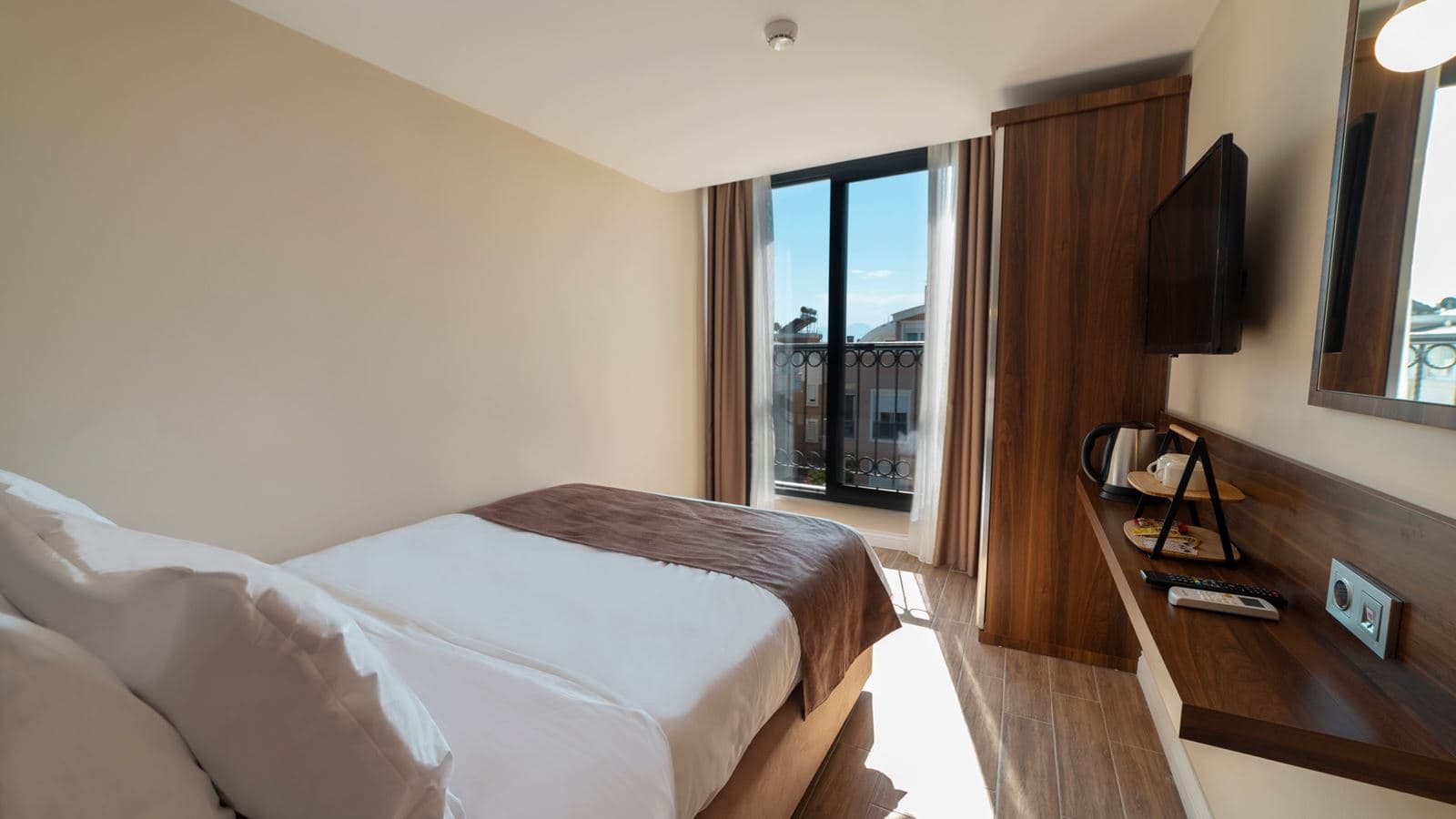 rooms-standard-room