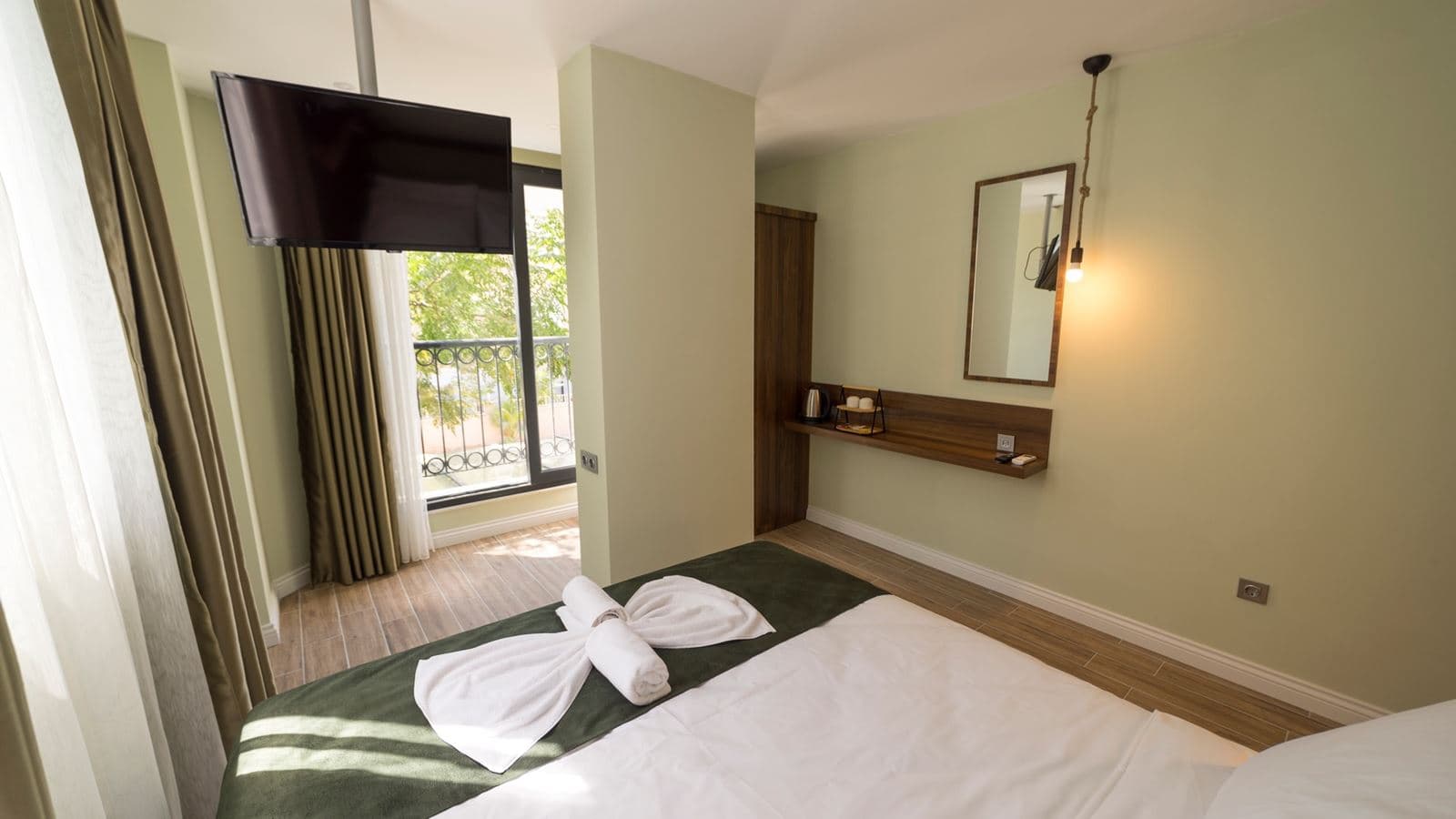 rooms-superior-garden-view-room