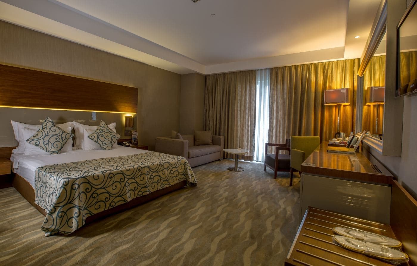 rooms-deluxe-room