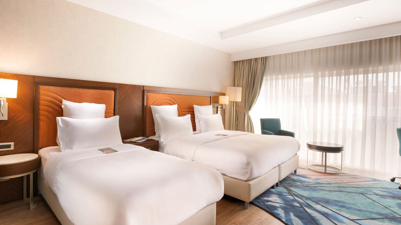 rooms-deluxe-room