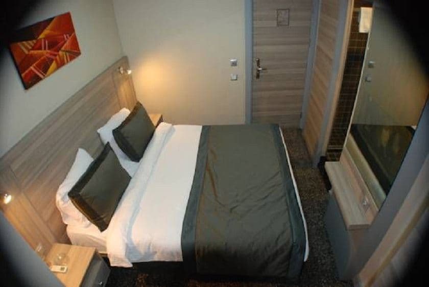 rooms-room-standard