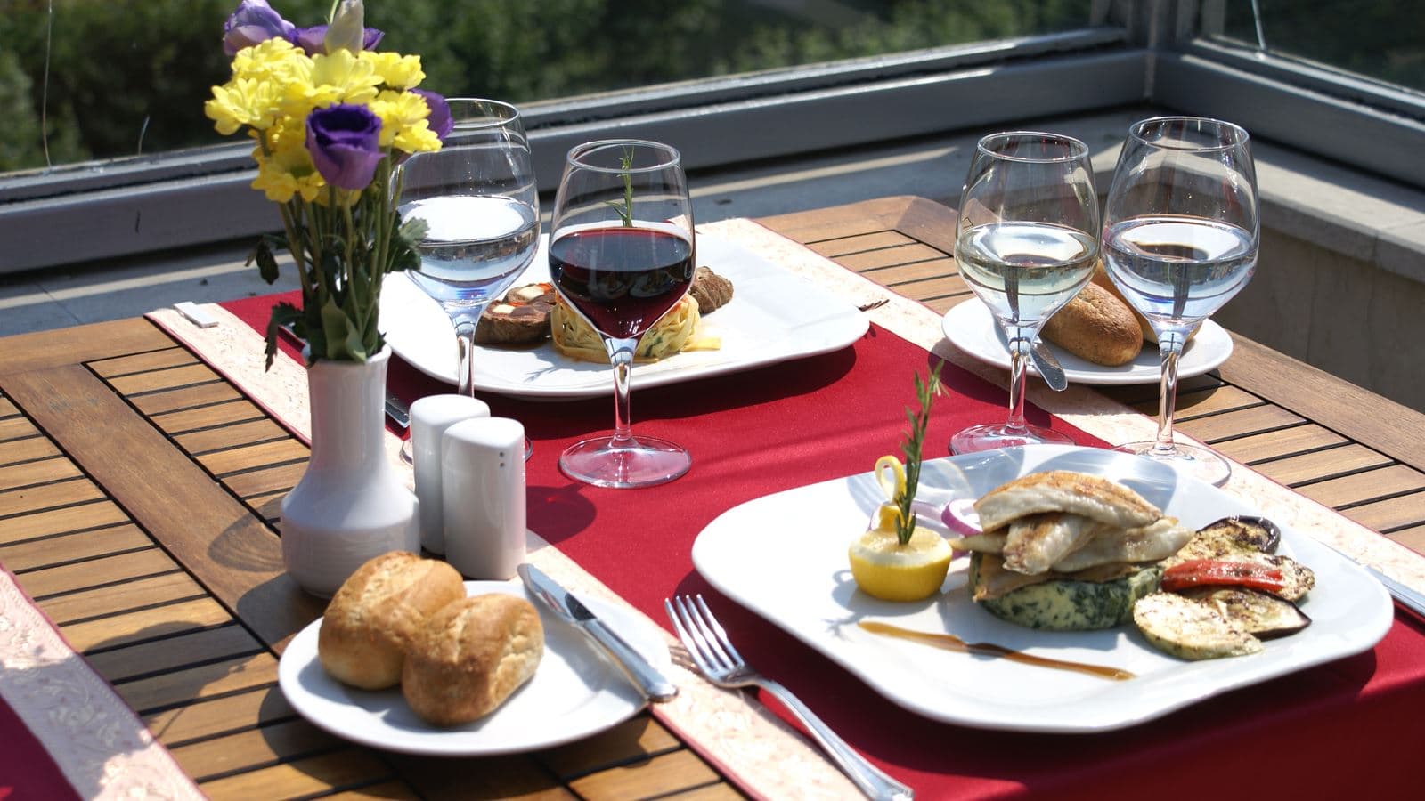 restaurants-restaurants