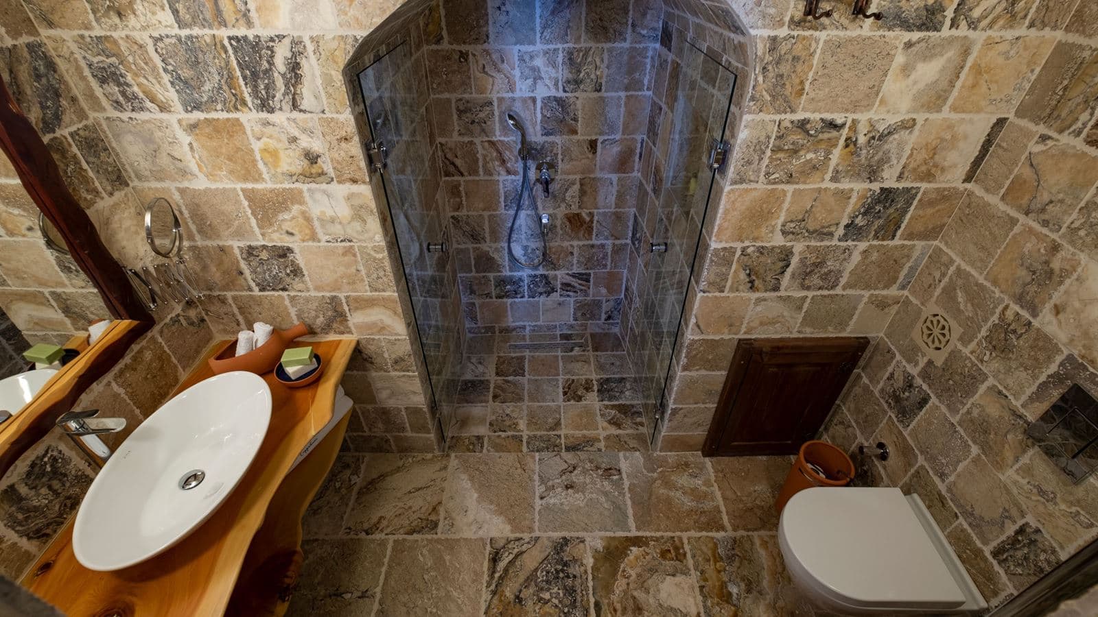 rooms-arch-room
