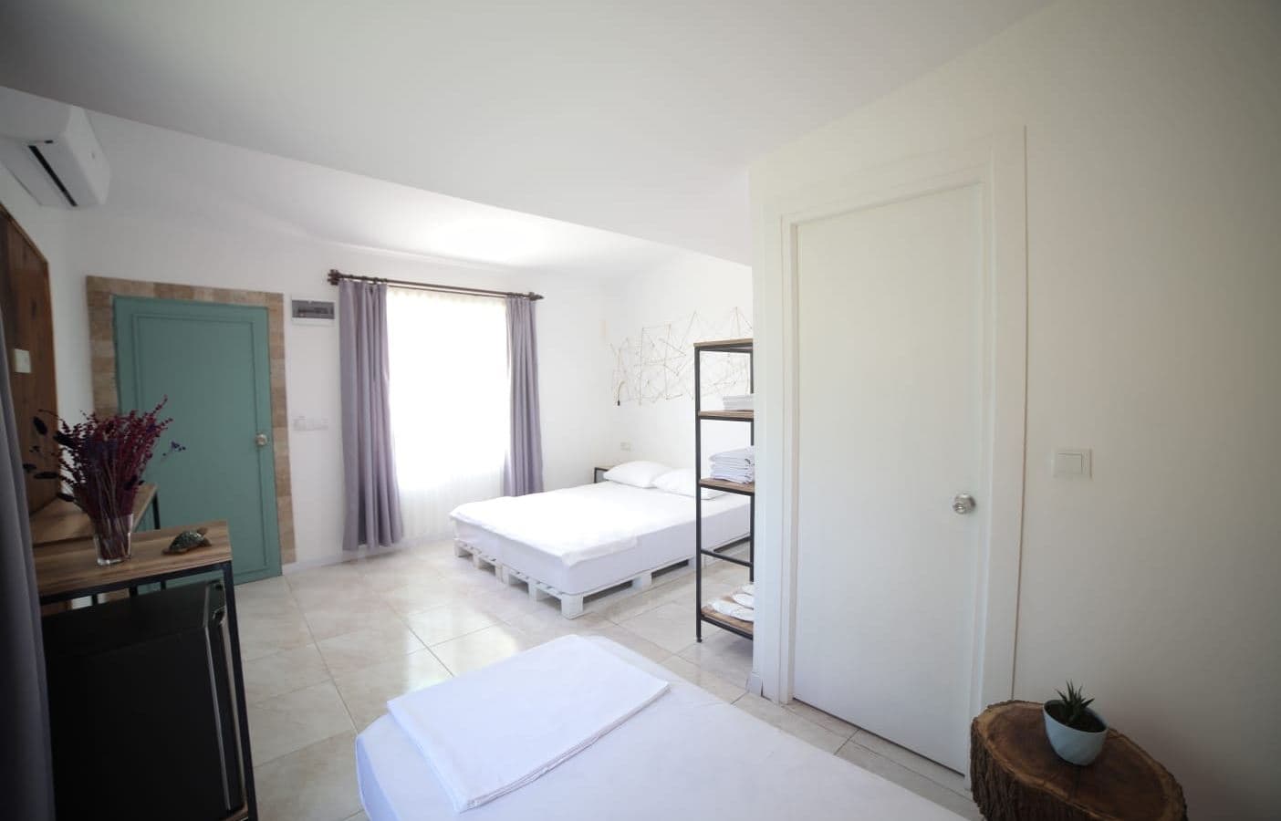 rooms-standard-room
