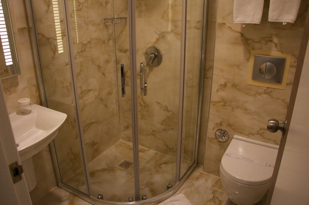 rooms-standard-room