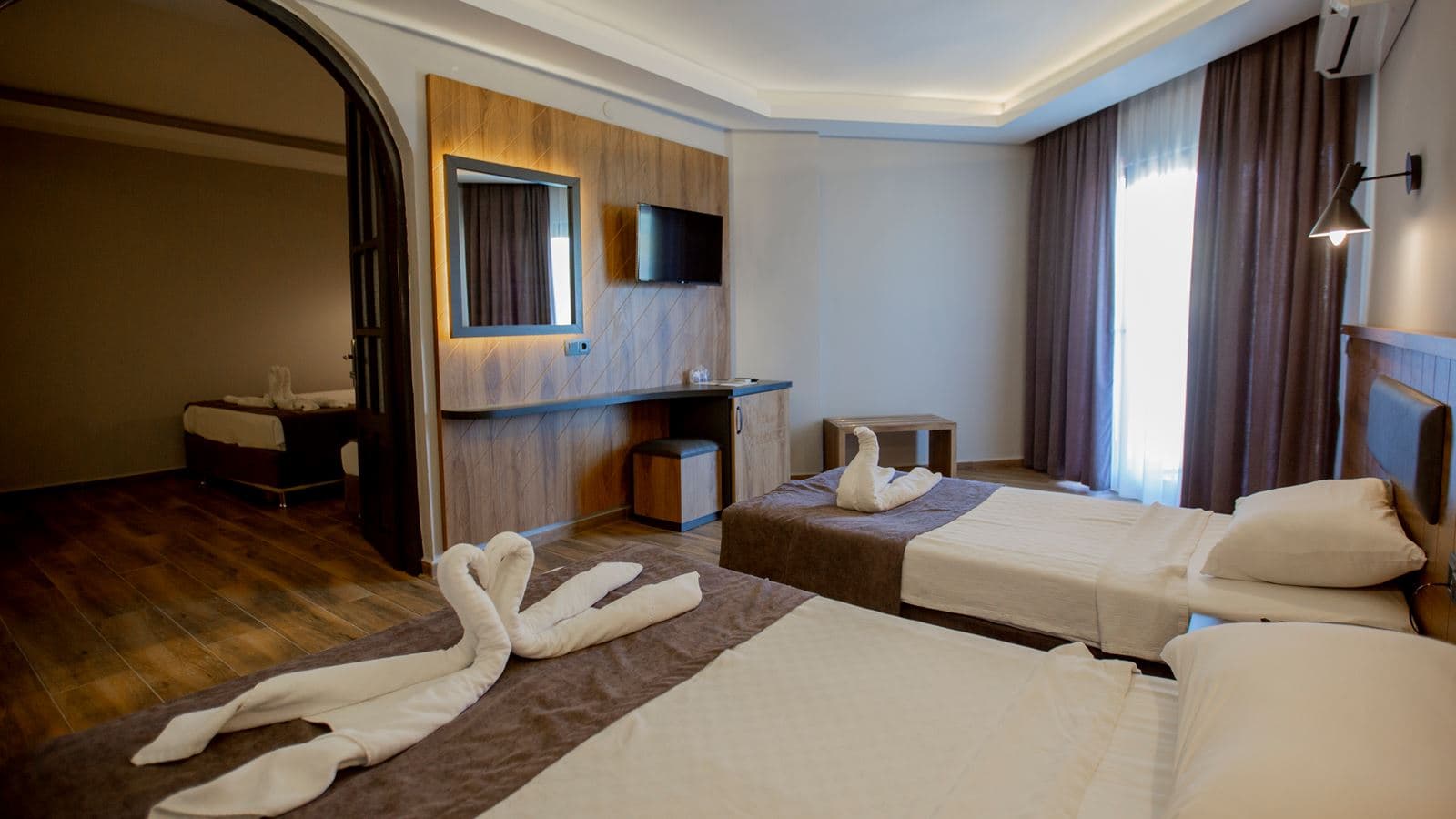 rooms-family-room