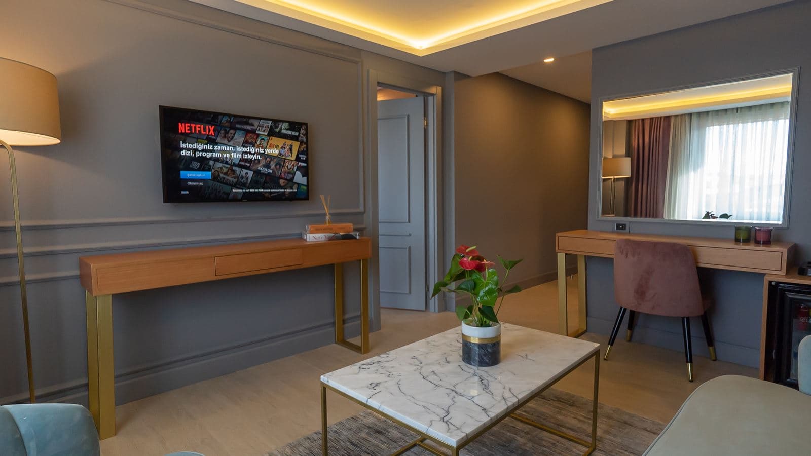rooms-suite-room