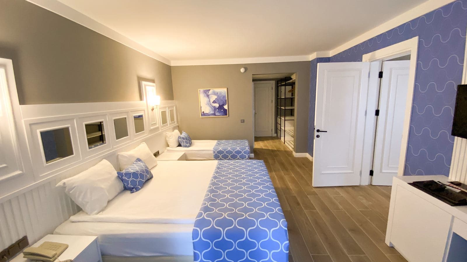 rooms-family-room