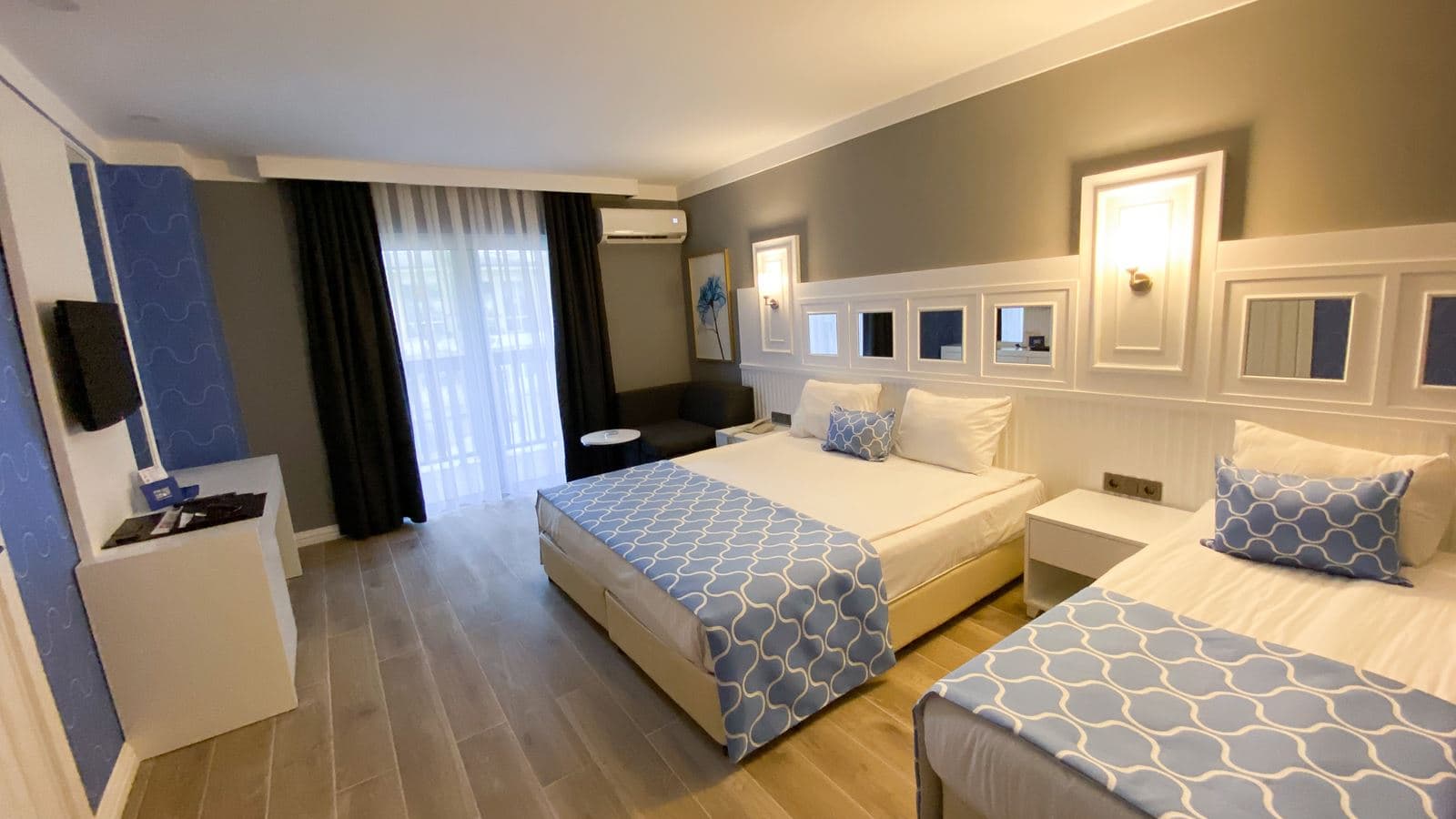 rooms-family-room