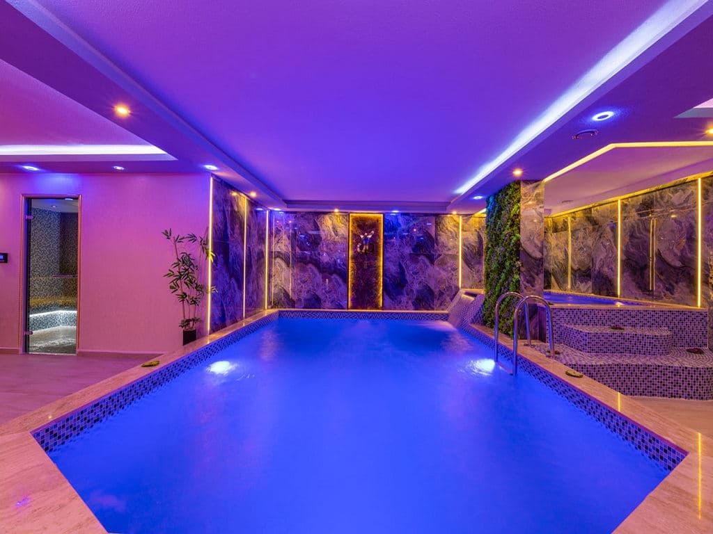 pools-indoor-pool