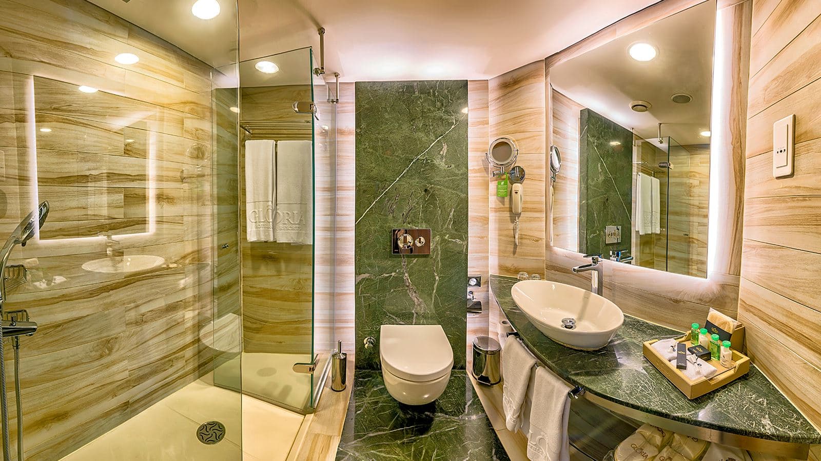 rooms-suite-room